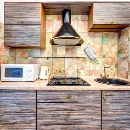 Світло! Vip Apartment In The Druzhby Narodiv Metro Station Kiev Dış mekan fotoğraf